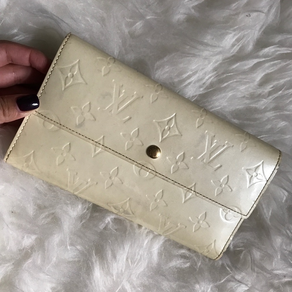 Louis Vuitton wallet ✨Authentic ✨